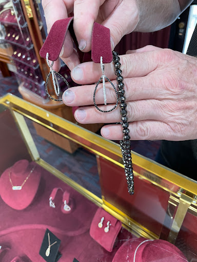 Jeweler «Artistry In Gold Jewelry», reviews and photos, 13525 Poway Rd, Poway, CA 92064, USA