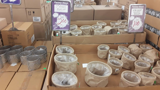 Candle Store «Factory Direct Candles», reviews and photos, 6252 Glenway Ave # A, Cincinnati, OH 45211, USA