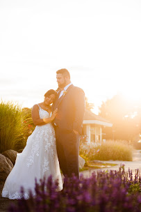 Jessica Torvinen Photography - Photo 3 - Car repair in , Flint