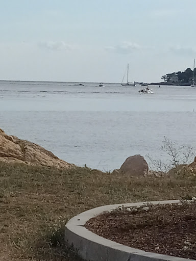 Park «Parker Memorial Park», reviews and photos, Harbor St, Branford, CT 06405, USA