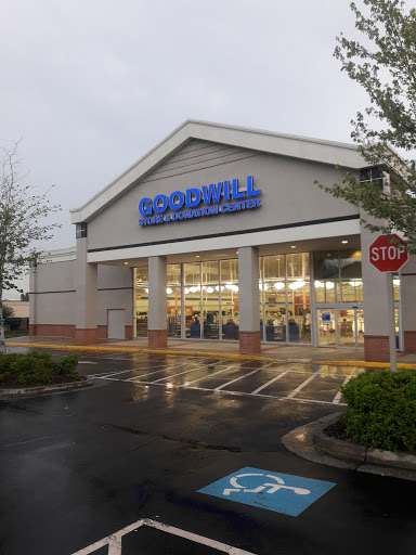 Donations Center «Goodwill Donation Center», reviews and photos