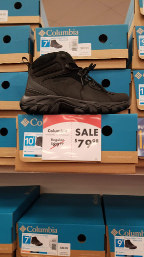 Shoe Store «Shoe Carnival», reviews and photos, 1515 N Pointe Dr, Durham, NC 27705, USA