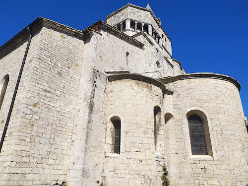 attractions Cathédrale Notre-Dame-des-Pommiers Sisteron