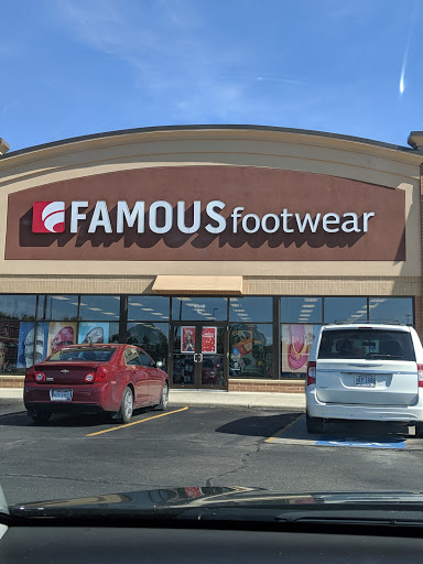 Shoe Store «Famous Footwear», reviews and photos, 4340 N Leavitt Rd, Lorain, OH 44053, USA