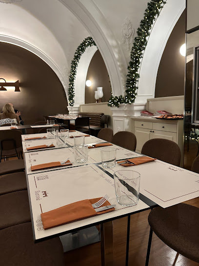 Baroné - Bar Pasticceria - Pizzeria Gourmet -Tara - C.so Due Mari, 34/35, 36, 74123 Taranto TA, Italy