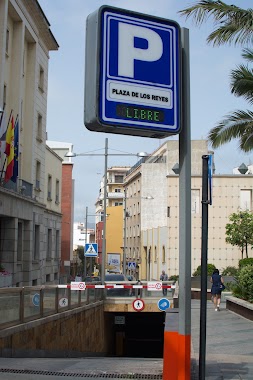 Parking Plaza De Los Reyes