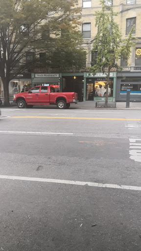 Thrift Store «Goodwill Industries Store & Donation Center», reviews and photos, 217 W 79th St, New York, NY 10024, USA