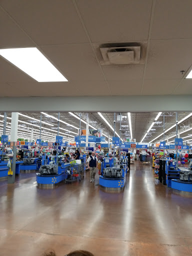 Department Store «Walmart Supercenter», reviews and photos, 1351 Veterans Pkwy, Clarksville, IN 47129, USA