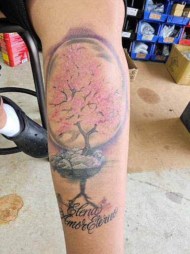 Explore awesome tattoo ideas for women, creative tattoo ideas in Kansas City, available at La plaza tattoo and art gallery