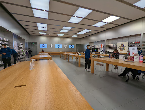 Apple Fashion Island image
