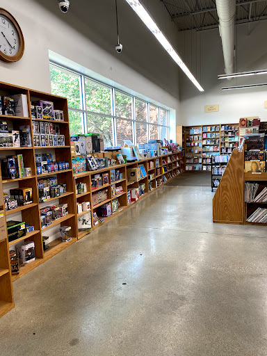 Book Store «Half Price Books», reviews and photos, 1075 E Golf Rd, Schaumburg, IL 60173, USA