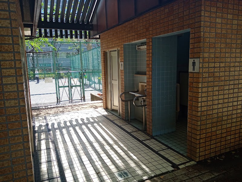 大塚台公園 公衆トイレ