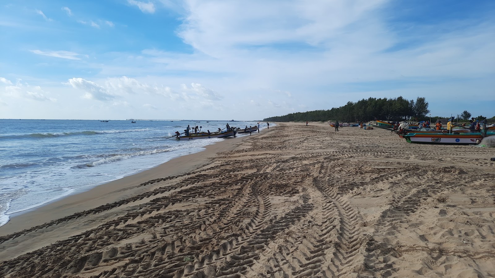 Foto van Pattinacherry Beach met helder zand oppervlakte
