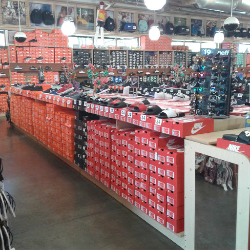 Shoe Store «Shoe City», reviews and photos, 1326 S Beach Blvd A, La Habra, CA 90631, USA
