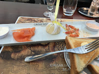 Saumon fumé du Restaurant Caviar House & Prunier à Roissy-en-France - n°3