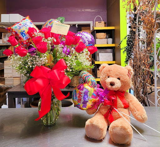 Florist «Louis Gardens Florist», reviews and photos, 1251 S Beach Blvd q, La Habra, CA 90631, USA