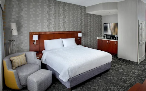 Courtyard by Marriott Philadelphia Plymouth Meeting image
