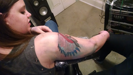 Tattoo Shop «Cutthroat Tattoo and Body Piercing», reviews and photos, 823 N 2nd St, Milwaukee, WI 53203, USA