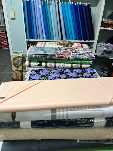 Fabric Store «Cuts & Bolts Fabrics», reviews and photos, 24 Washington St, Chillicothe, MO 64601, USA