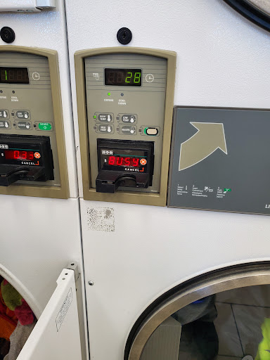 Laundromat «Freeway Laundry», reviews and photos, 1054 Narragansett Blvd, Cranston, RI 02905, USA