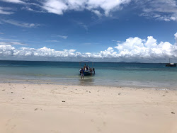 Photo de Kinondo Shwari Beach avec rivage droit, long