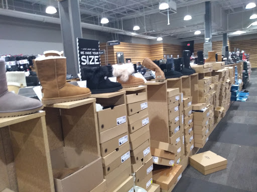 Shoe Store «DSW Designer Shoe Warehouse», reviews and photos, 1 Walden Galleria, Buffalo, NY 14225, USA