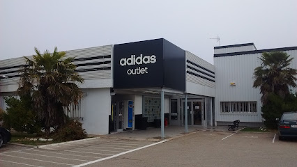 Outlet Store Caspe - Sportswear store - Caspe, Zaubee