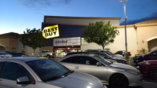 Electronics Store «Best Buy», reviews and photos, 19929 Rinaldi St, Northridge, CA 91326, USA