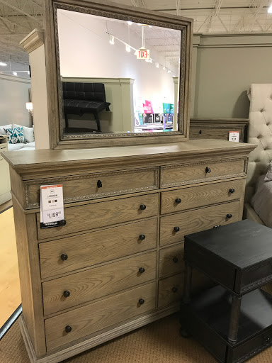 Furniture Store «Value City Furniture», reviews and photos, 8032 Burlington Pike, Florence, KY 41042, USA