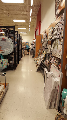 Department Store «T.J. Maxx», reviews and photos, 903 St George Ave, Woodbridge, NJ 07095, USA