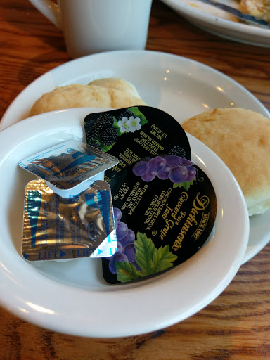 American Restaurant «Cracker Barrel Old Country Store», reviews and photos, 6699 S Semoran Blvd, Orlando, FL 32822, USA