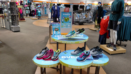 Running Store «Road Runner Sports», reviews and photos, 1125 Industrial Rd d, San Carlos, CA 94070, USA