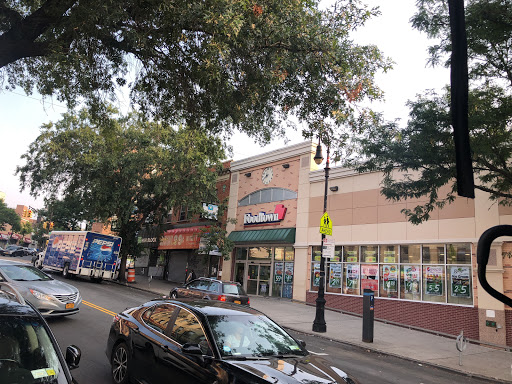 Grocery Store «Foodtown of Bainbridge», reviews and photos, 283 E 204th St, Bronx, NY 10467, USA