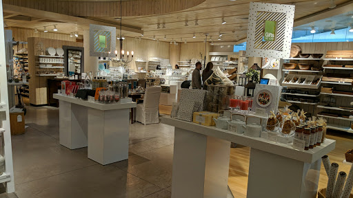 Furniture Store «Crate and Barrel», reviews and photos, 1200 Morris Turnpike, Short Hills, NJ 07078, USA