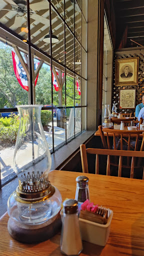 American Restaurant «Cracker Barrel Old Country Store», reviews and photos, 2920 Hospitality St, Tallahassee, FL 32303, USA