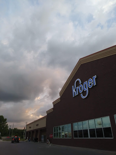 Grocery Store «Kroger», reviews and photos, 310 W North St, Kendallville, IN 46755, USA