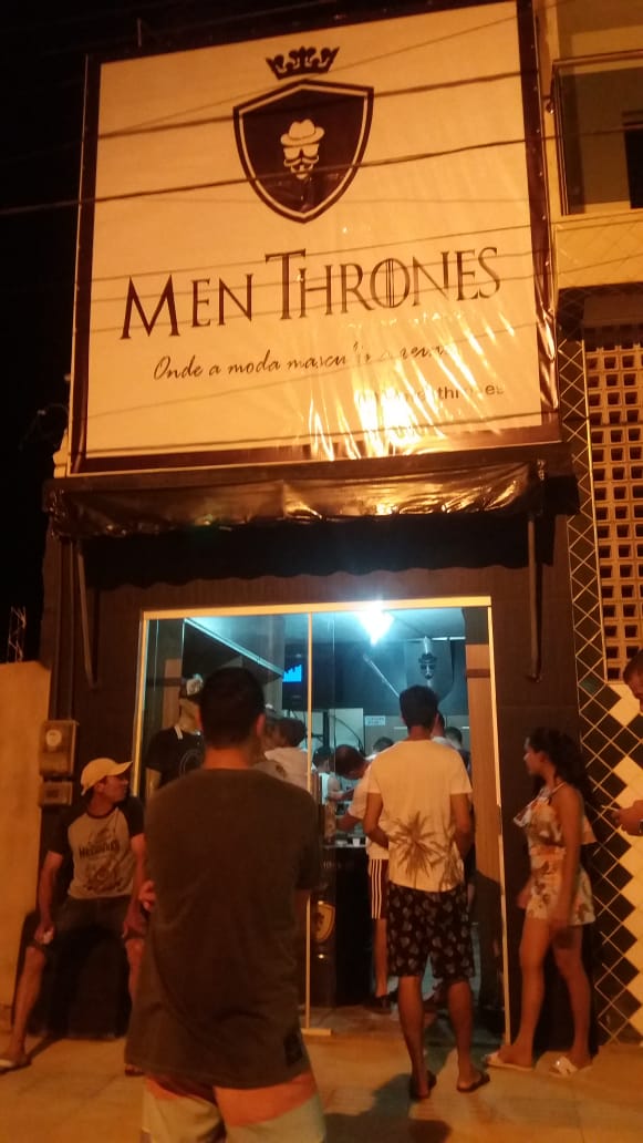 Men Thrones
