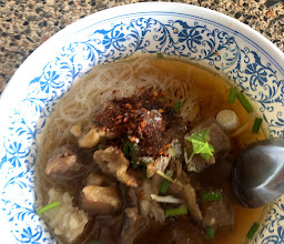 ร้านก๋วยเตี๋ยวป้าดำ photo