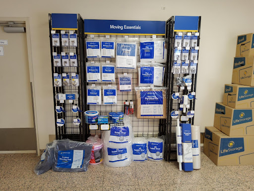 Self-Storage Facility «Life Storage», reviews and photos, 280 Fairfield Ave, Stamford, CT 06902, USA