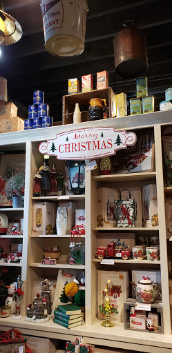 American Restaurant «Cracker Barrel Old Country Store», reviews and photos, 6175 McDonough Dr NW, Norcross, GA 30093, USA