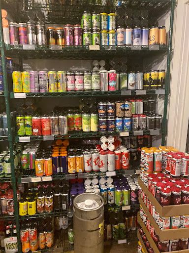 Beer Store «Harvest Wine & Spirits», reviews and photos, 842 Farmington Ave, West Hartford, CT 06119, USA
