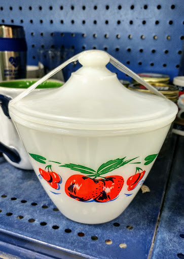 Thrift Store «AMVETS Depew», reviews and photos, 2900 Walden Ave, Depew, NY 14043, USA