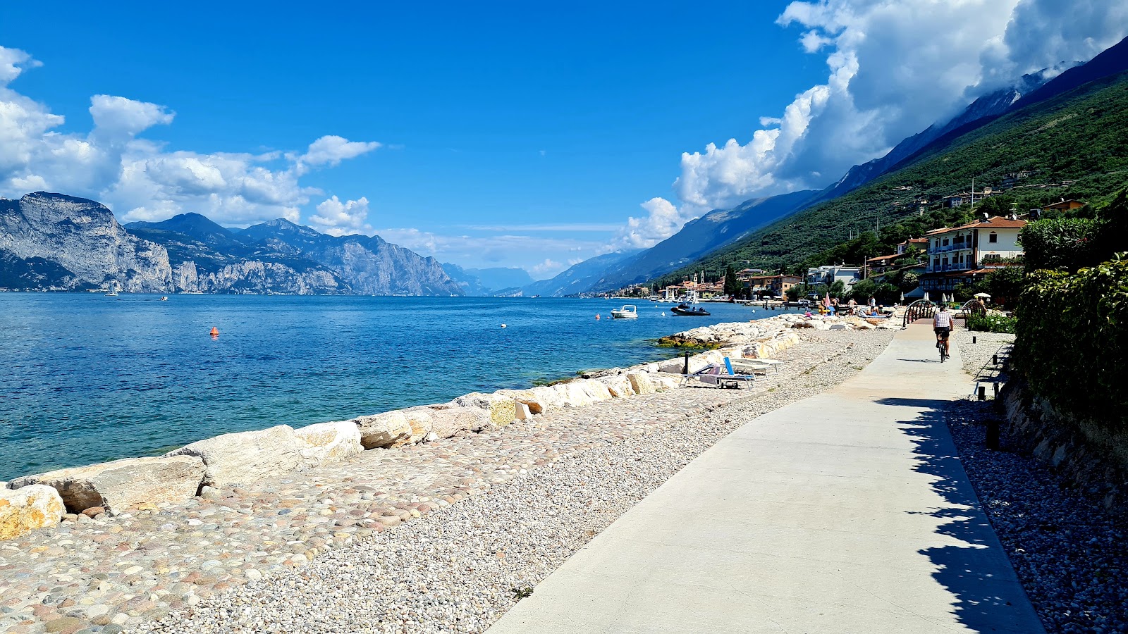 Brenzone sul Garda Beach'in fotoğrafı çok temiz temizlik seviyesi ile