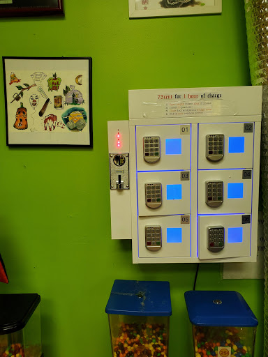 Tattoo Shop «Mind Crusher Tattoo», reviews and photos, 6705 N Clark St, Chicago, IL 60626, USA