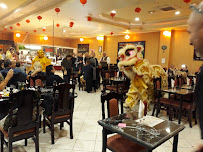 Atmosphère du Restaurant vietnamien New Saigon Wok à Pertuis - n°16