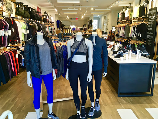 Sportswear Store «lululemon», reviews and photos, 7835 Girard Ave, La Jolla, CA 92037, USA