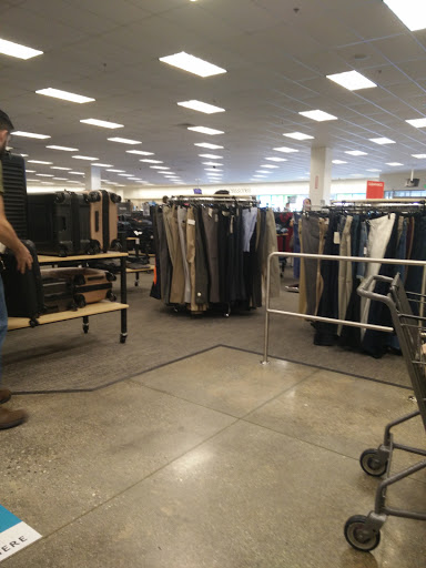 Department Store «Nordstrom Rack Rookwood Pavilion», reviews and photos, 2692 Madison Rd, Cincinnati, OH 45208, USA