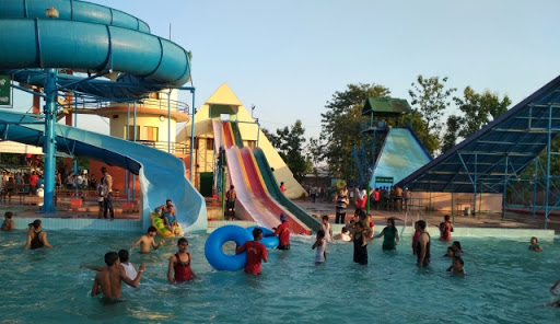 Water Park «Aquatopia», reviews and photos, 193 Resort Dr, Tannersville, PA 18372, USA