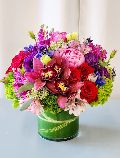 Bixby Knolls Florist image