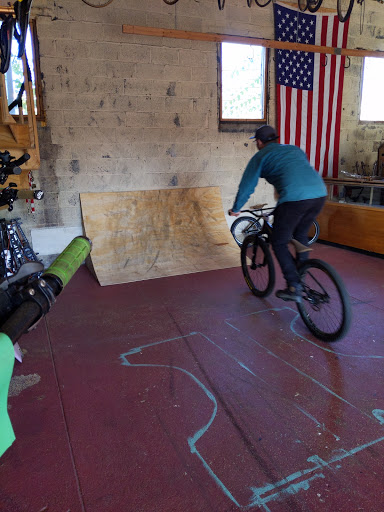 Bicycle Store «Belmar Bike Shop», reviews and photos, 1318 Main St, Belmar, NJ 07719, USA